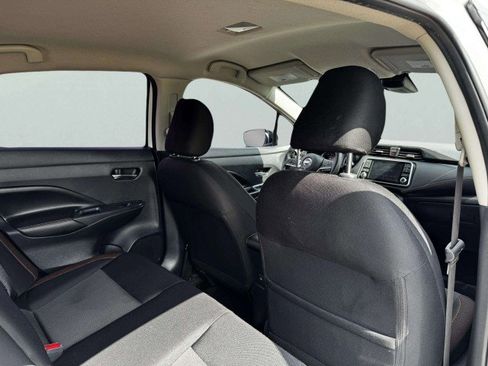 Used 2021 Nissan Versa SR image 44