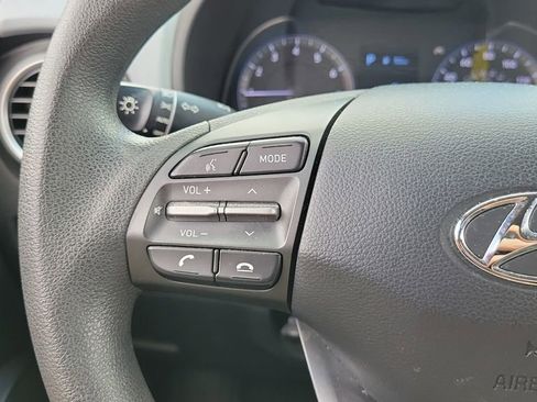Used 2019 Hyundai Kona SE FWD image 24