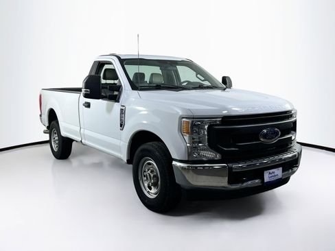 Used 2022 Ford F250 XL w/ Power Equipment Group image 3