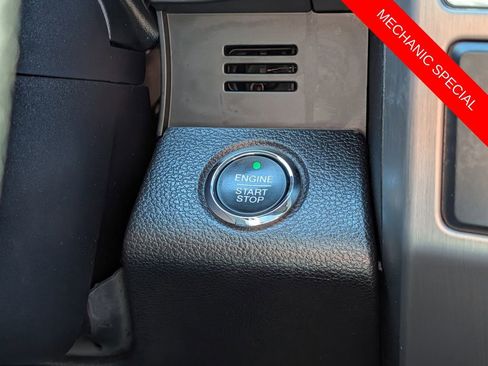 Used 2015 Ford F150 Platinum w/ Equipment Group 701A Luxury AWD/4WD image 27