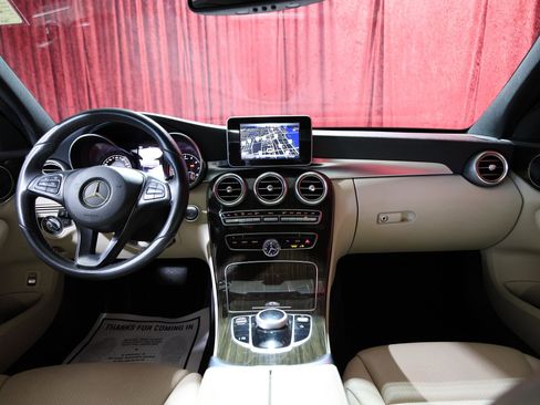 Used 2018 Mercedes-Benz C 300 Sedan w/ Premium Package image 15