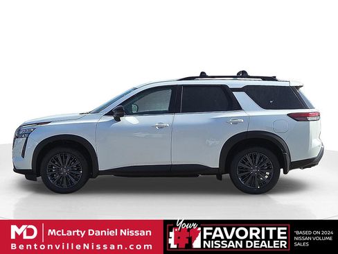 New 2026 Nissan Pathfinder SL AWD/4WD image 3