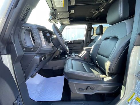 New 2025 Ford Bronco Outer Banks image 18