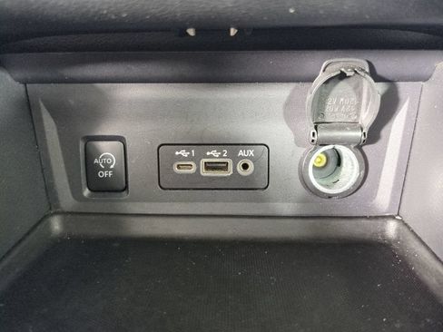 Used 2025 Nissan Sentra SV FWD image 24