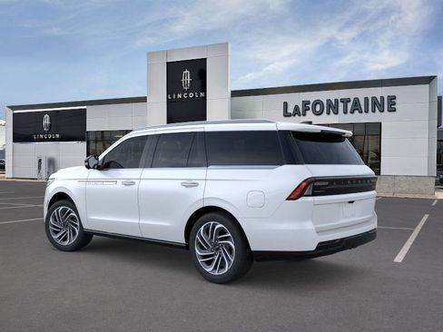 New 2026 Lincoln Navigator Reserve AWD/4WD image 4