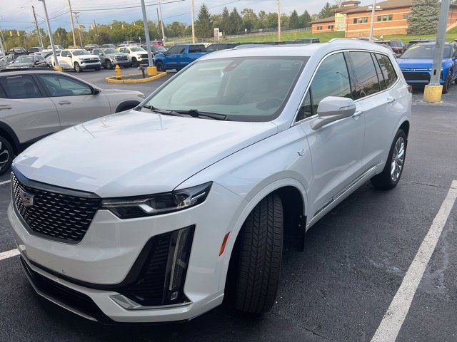 Certified 2020 Cadillac XT6 Premium Luxury FWD image 3