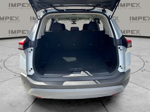 Used 2021 Nissan Rogue SV FWD image 17