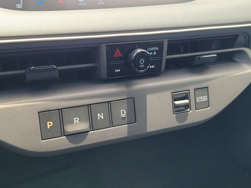 New 2026 Nissan Leaf Platinum+ FWD image 13