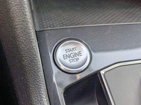 Used 2019 Volkswagen Tiguan SE w/ Panoramic Sunroof Package FWD image 21