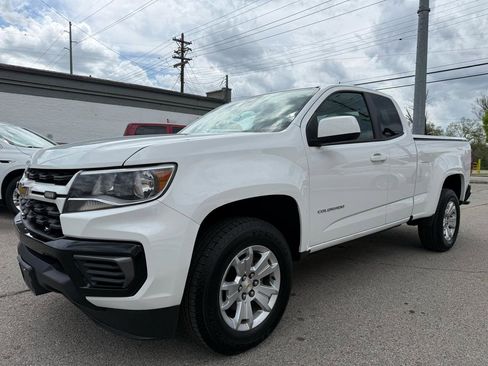 Used 2022 Chevrolet Colorado LT w/ Fleet Safety Package image 2