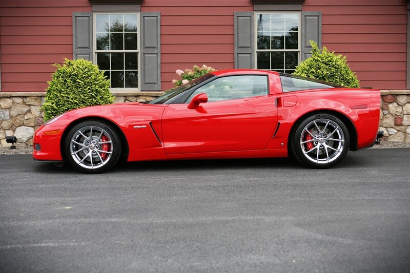 Used 2009 Chevrolet Corvette Z06 w/ Preferred Equipment Group RWD image 5