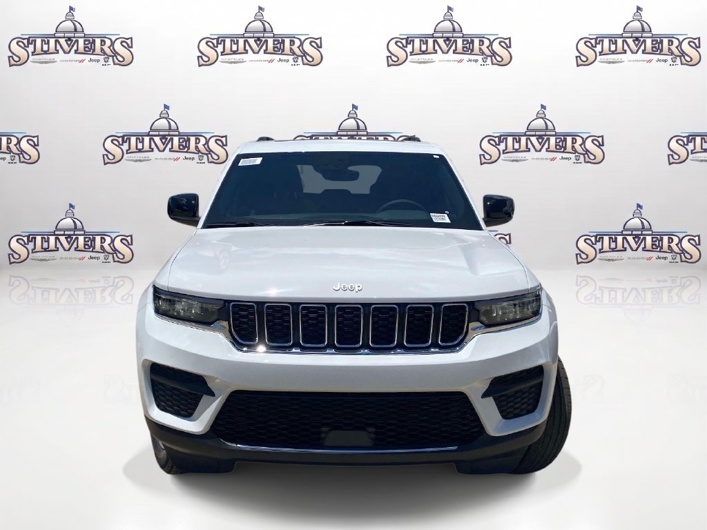New 2026 Jeep Grand Cherokee Laredo X RWD image 2