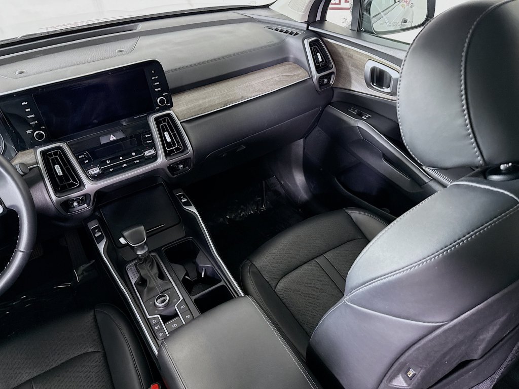Certified 2022 Kia Sorento X-Line EX AWD/4WD image 26