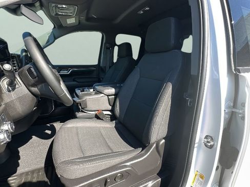 Used 2024 GMC Sierra 1500 Elevation image 12