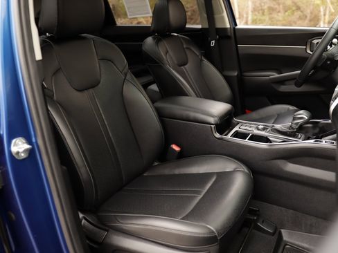 Used 2023 Kia Sorento S w/ Panoramic Sunroof Package image 33