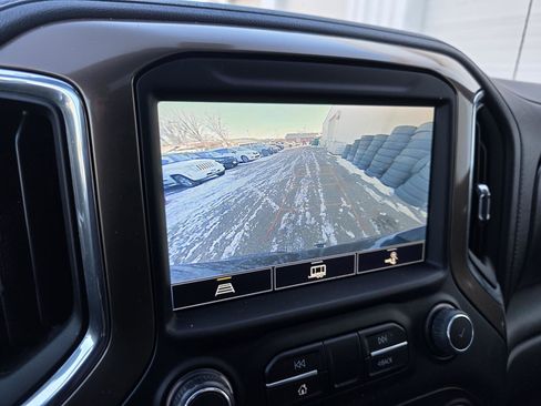 Used 2022 Chevrolet Silverado 1500 High Country AWD/4WD image 9