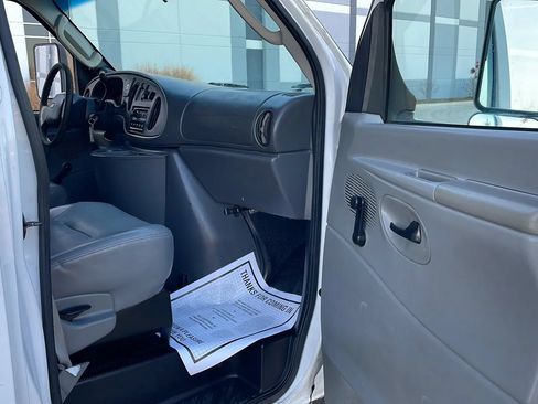 Used 2007 Ford E-450 and Econoline 450 RWD image 14