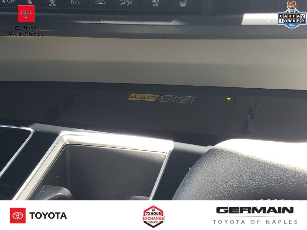 Certified 2025 Toyota Sienna Limited FWD image 34