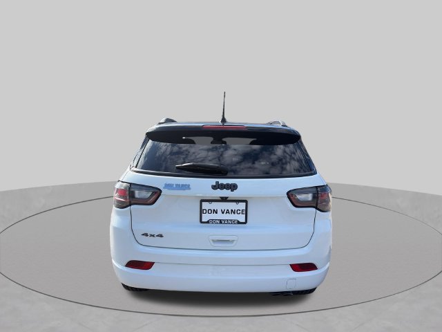Used 2022 Jeep Compass High Altitude AWD/4WD image 5
