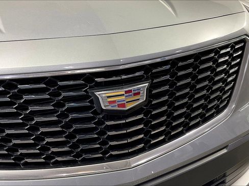 Used 2023 Cadillac XT4 Premium Luxury AWD/4WD image 32