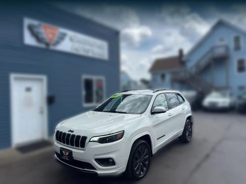 Used 2019 Jeep Cherokee High Altitude AWD/4WD image 8