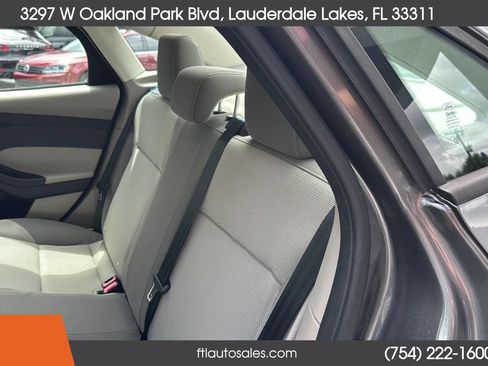 Used 2014 Ford Focus SE image 26