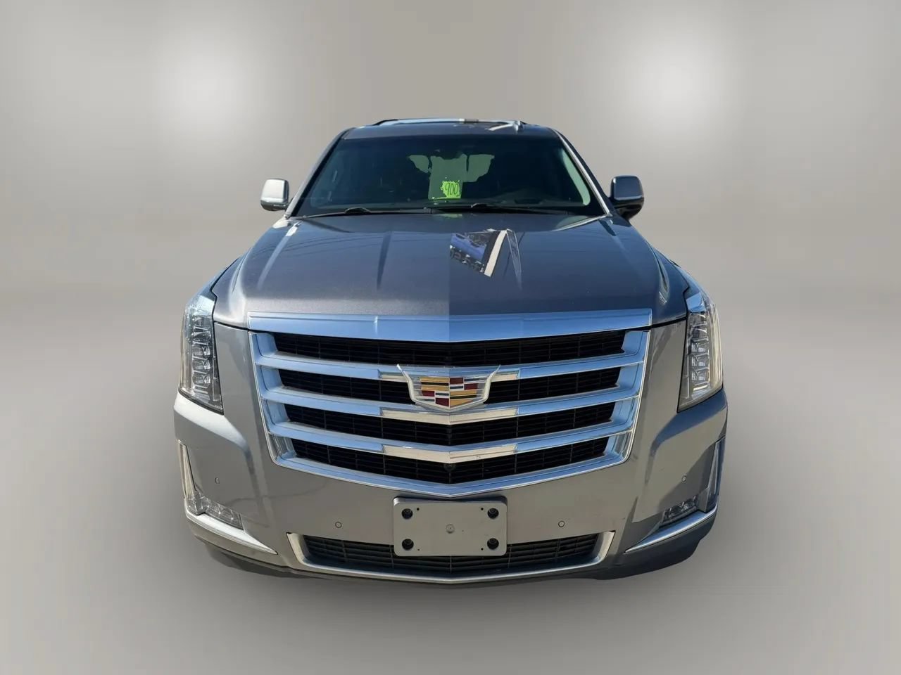 Used 2019 Cadillac Escalade Luxury AWD/4WD image 2