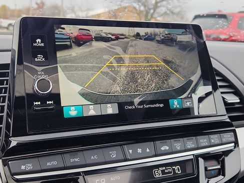 New 2026 Honda Odyssey Touring image 14