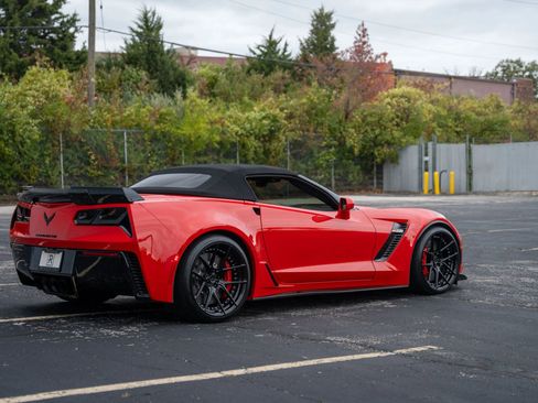 Used 2016 Chevrolet Corvette Z06 w/ 3LZ Preferred Equipment Group image 4