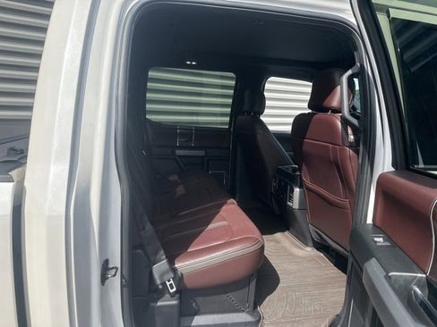 Used 2017 Ford F350 Platinum w/ Platinum Ultimate Package image 31