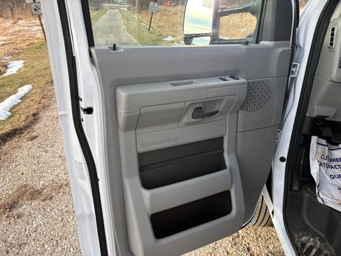 New 2026 Ford E-350 and Econoline 350 Super Duty w/ Power Equipment Group image 20