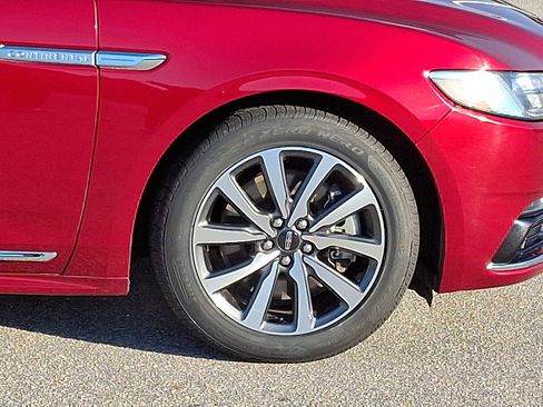 Used 2019 Lincoln Continental Premiere image 8