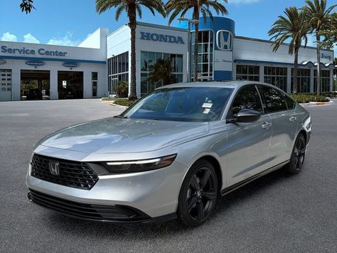 Used 2024 Honda Accord Sport image 4