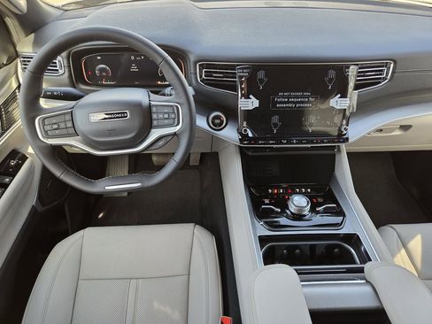 New 2026 Jeep Grand Wagoneer L Limited AWD/4WD image 13