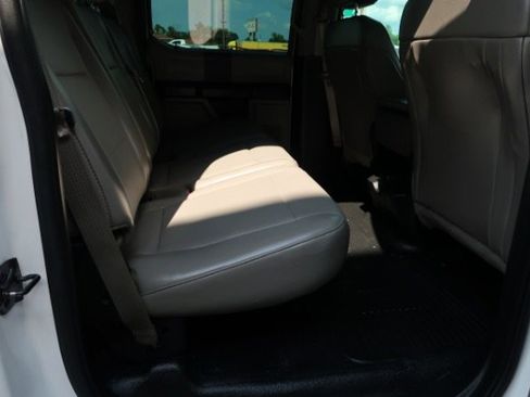 Used 2017 Ford F250 XL w/ Power Equipment Group RWD image 11