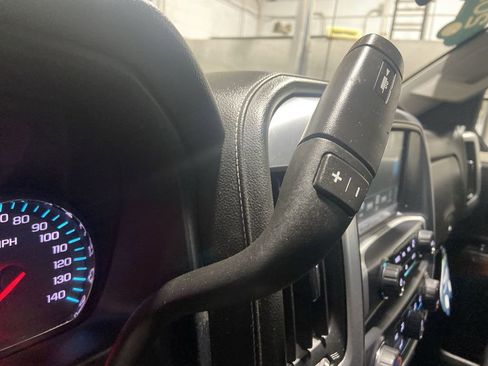 Used 2019 GMC Sierra 1500 SLE w/ SLE Value Package AWD/4WD image 16