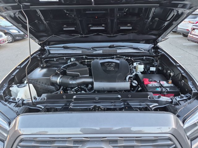 Used 2022 Toyota Tacoma TRD Sport AWD/4WD image 22