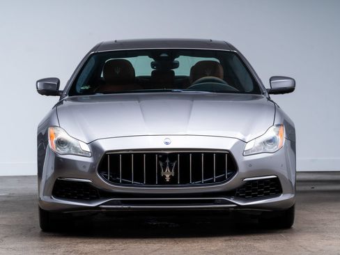 Used 2017 Maserati Quattroporte S GranLusso Q4 AWD/4WD image 2