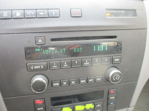 Used 2005 Buick LaCrosse CXL FWD image 32