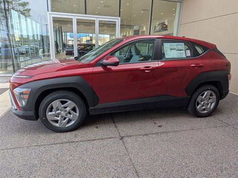 New 2026 Hyundai Kona SE image 2