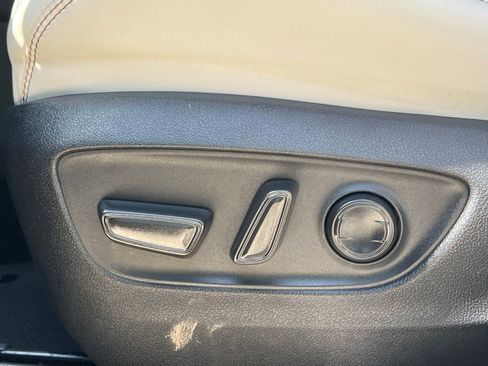 Used 2025 Toyota RAV4 XLE Premium FWD image 26