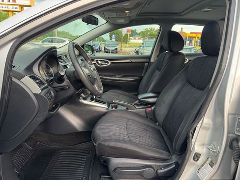 Used 2017 Nissan Sentra SV w/ Style Package FWD image 10