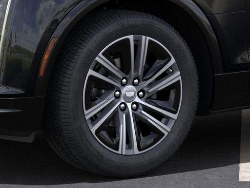 New 2025 Cadillac Lyriq Luxury image 30