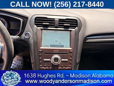 Used 2020 Ford Fusion Energi Titanium FWD image 12