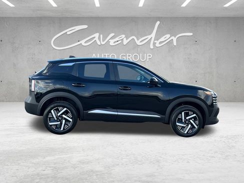 New 2026 Nissan Kicks SV w/ Cold Weather Package FWD image 18
