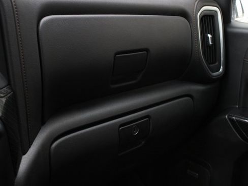 Used 2021 GMC Sierra 1500 AT4 w/ AT4 Premium Package image 21