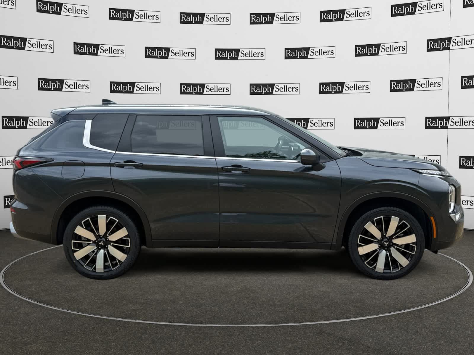 Used 2025 Mitsubishi Outlander SE AWD/4WD image 7
