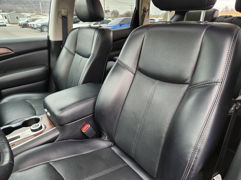 Used 2020 Nissan Pathfinder Platinum AWD/4WD image 26