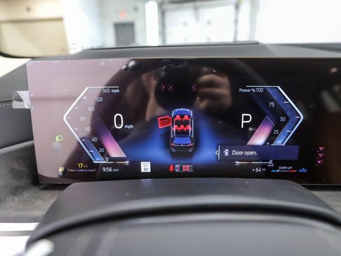 Used 2026 BMW X7 xDrive40i image 14