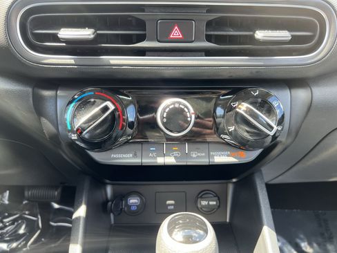 Used 2023 Hyundai Kona SE AWD/4WD image 19